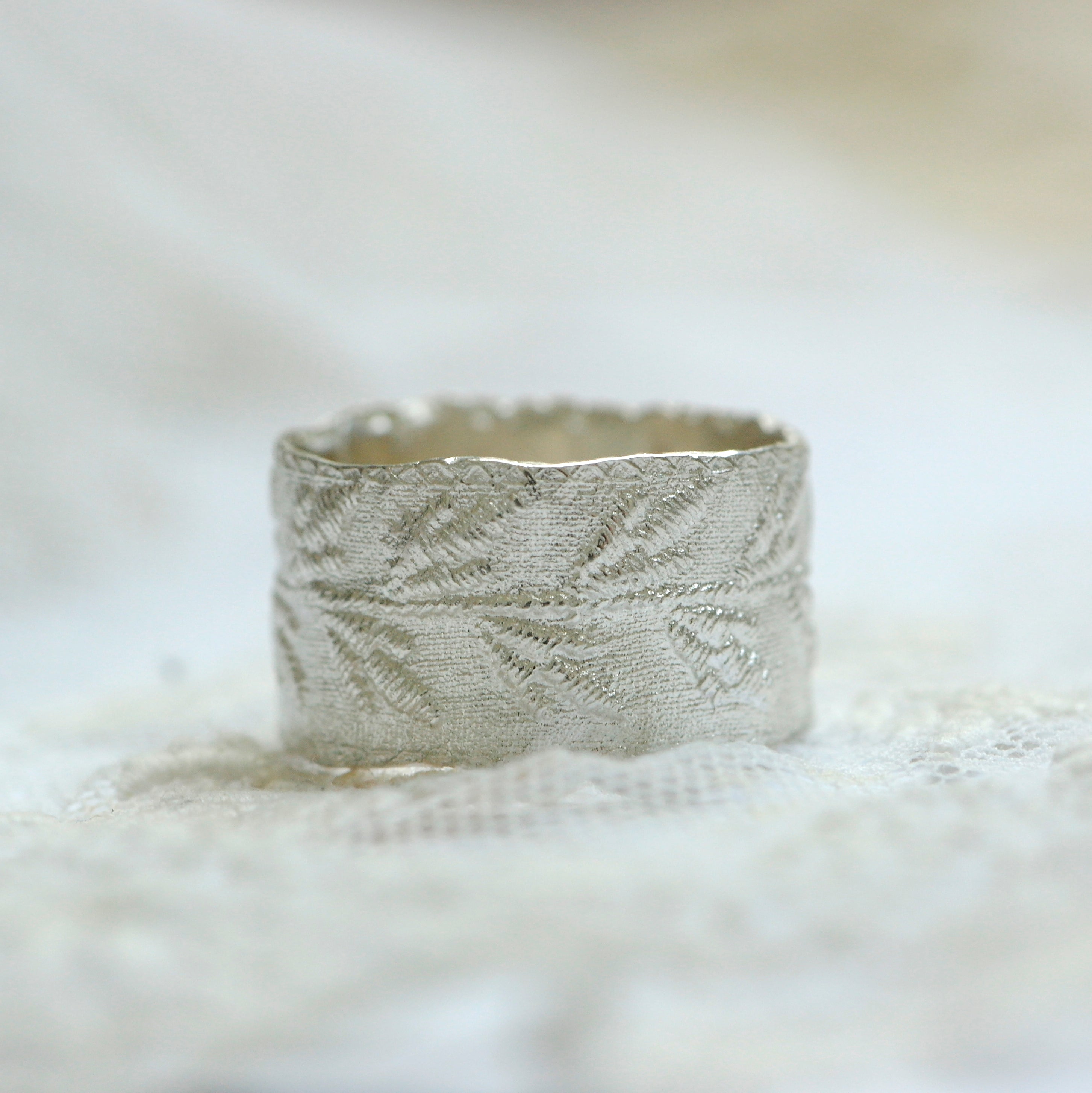Handgefertigter Silberring – Spitzenmotiv x Rijksmuseum