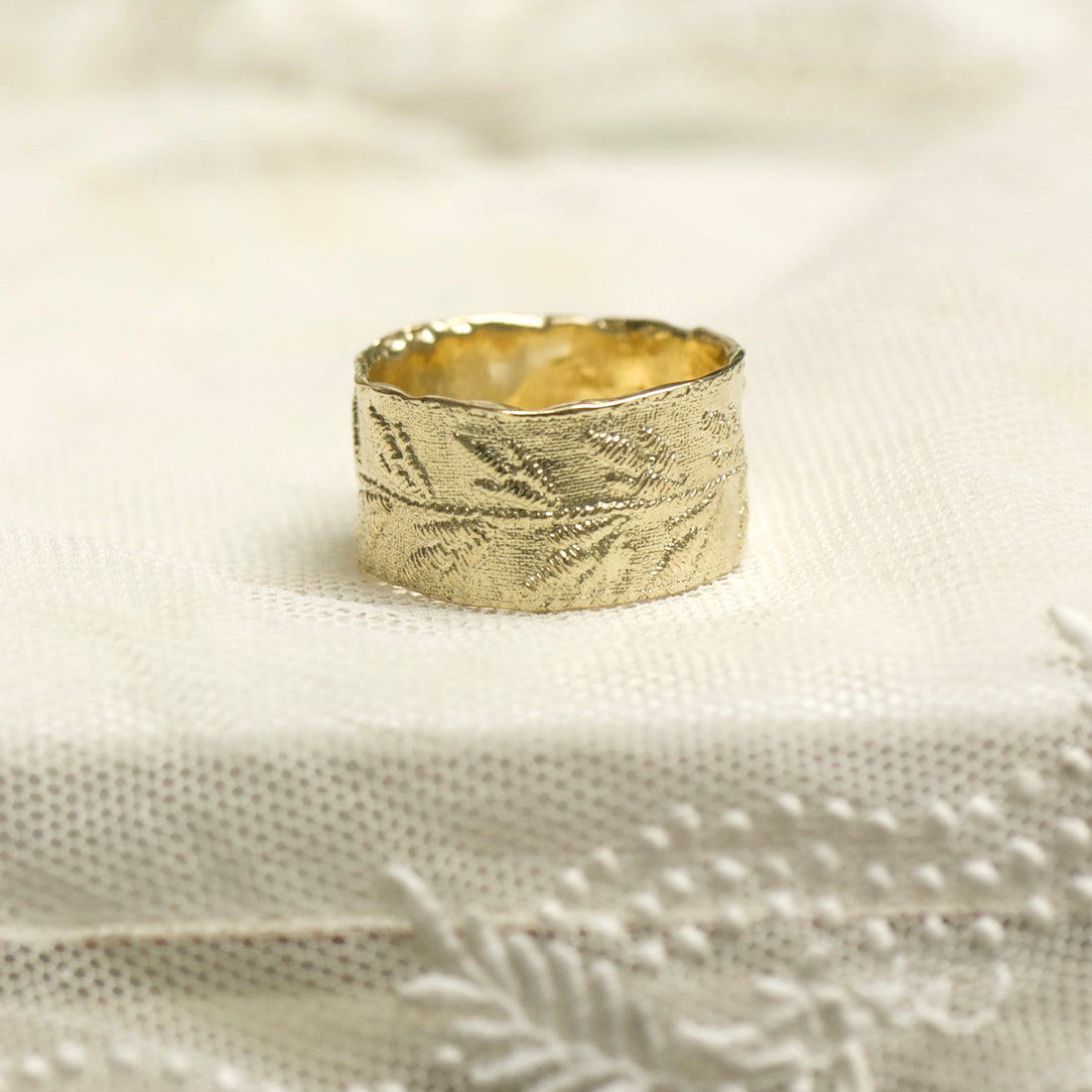 unieke kanten aanschuifring in goud-Hester Zagt