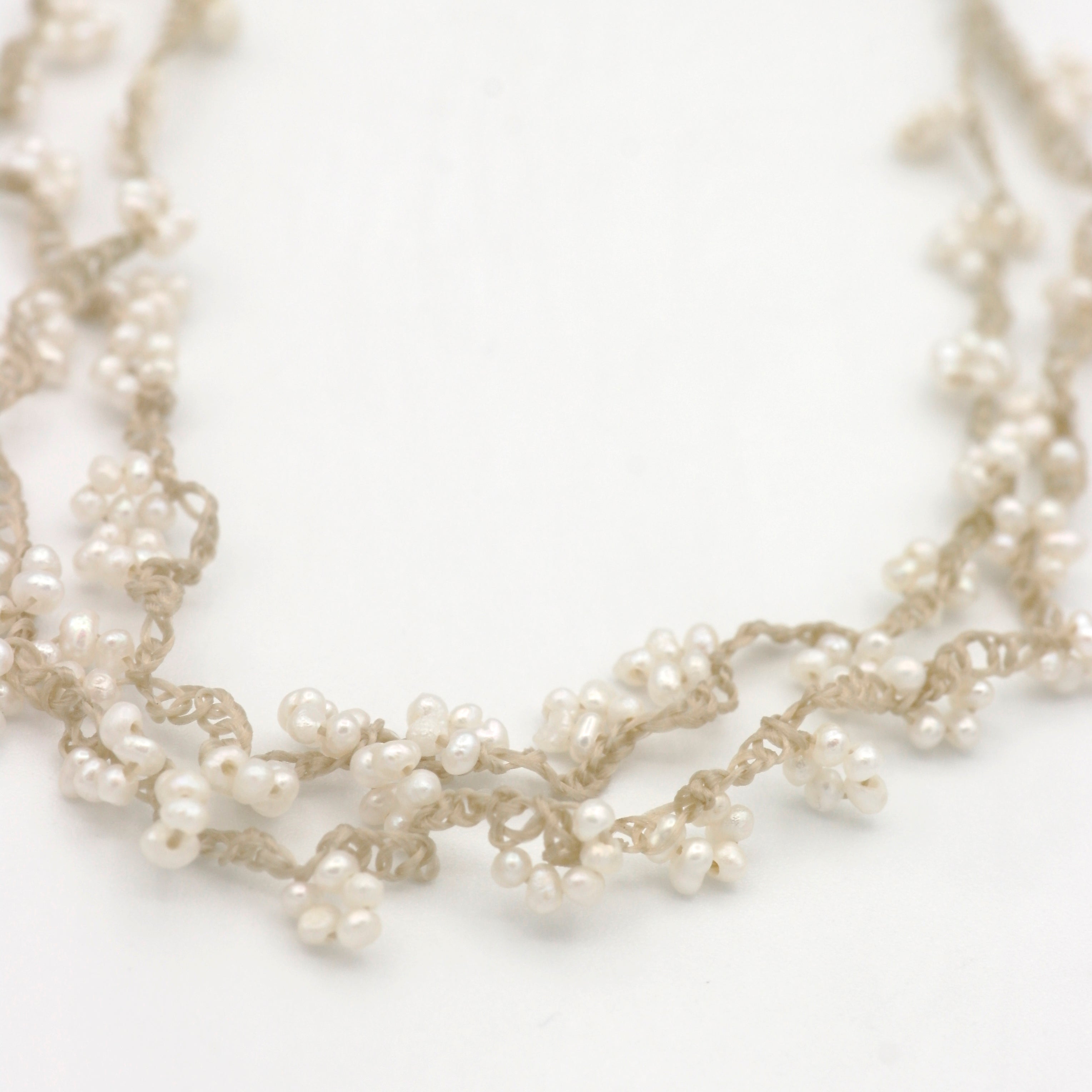 ketting witte pareltjes p66