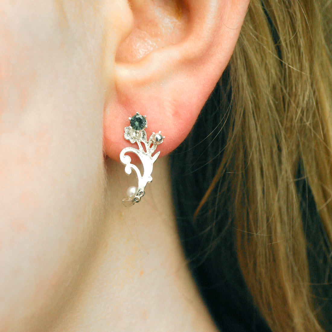 earrings with branch and pearls and spinel