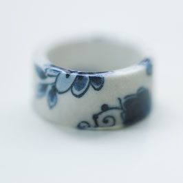 Ring delfts blauw, handbeschilderd - Hester Zagt