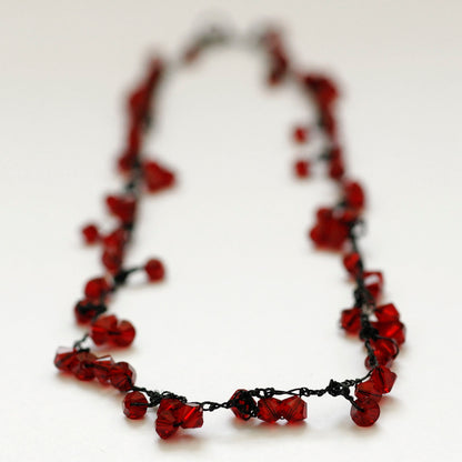 swarovski collier bordeauxrood s55 - Hester Zagt